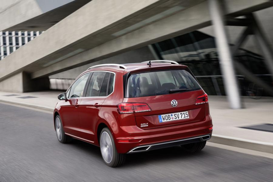  Volkswagen Golf Sportsvan TSI 2017 года  (WW) (фото 4 из 40)